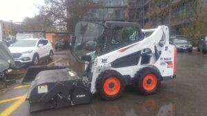 message 1574104300379